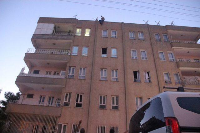 İntihar Girişiminde Bulunan Genci Arkadaşı Kurtardı 1