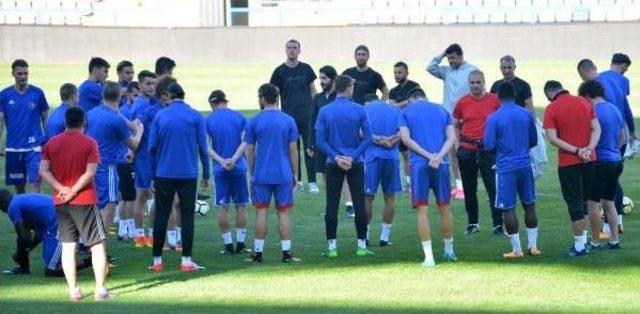Kardemir Karab&uuml;kspor Başkanı Tankut: 550 Bin Avro, 31 Yaşındaki Bir Futbolcu I&ccedil;in Iyi Bir &Uuml;cret 1
