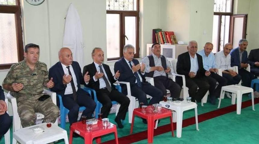 Valin Toprak, Saldırıda Hayatını Kaybeden Vedaş &Ccedil;alışanı Şahin&rsquo;in Taziyesine Katıldı