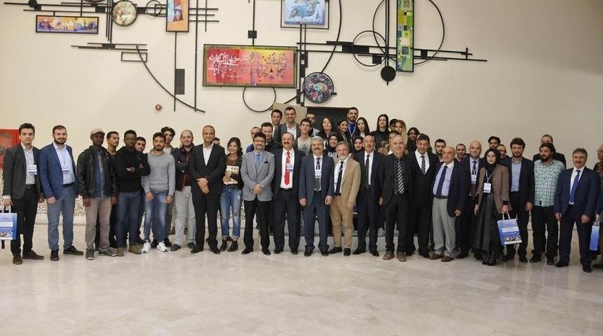 Konya&rsquo;da &Ouml;ğrenci Kongresi Başladı