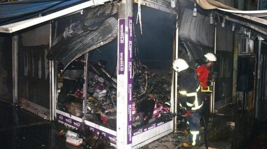 Adana'da Ayakkabı Mağazasında Yangın