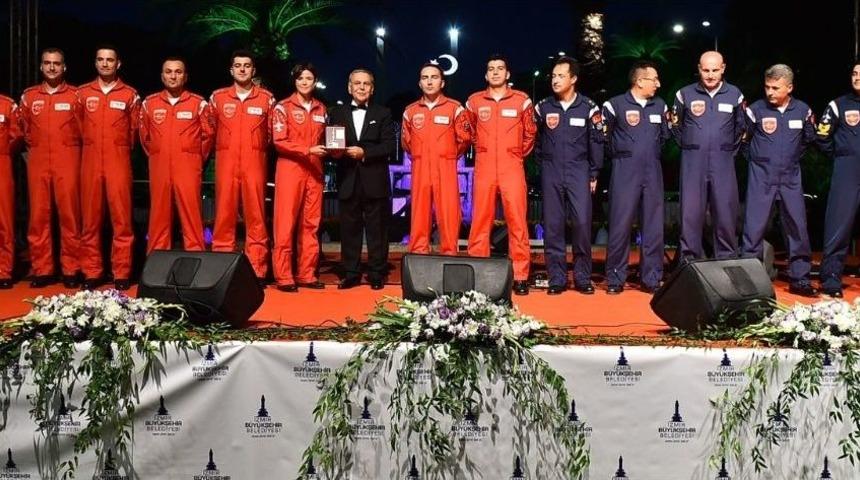 İzmir&rsquo;in Kurtuluşu Resepsiyonla Kutlandı