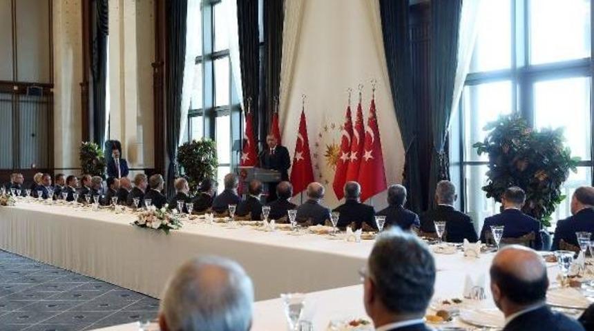&nbsp;Erdoğan: Amerika'nın T&uuml;rkiye Gibi Bir Stratejik Ortağını Bir Kendini Bilmez B&uuml;y&uuml;kel&ccedil;iye Feda Etmesi Kabul Edilemez (2)&nbsp; (Yeniden) &nbsp;