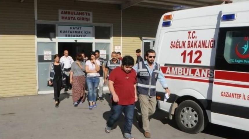 Polise Ateş A&ccedil;ılan Evde G&ouml;zaltına Alınan 3 Kardeş Adliyede