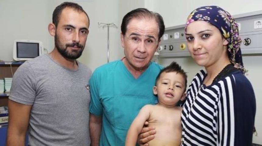 1.5 Yaşındaki &Ccedil;ocuğun Kalp Kapak&ccedil;ığındaki Yarık Ameliyatsız Y&ouml;ntemle Kapatıldı