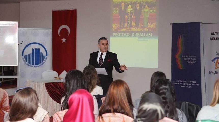 Altındağ Belediyesi Personellerine Hizmet İ&ccedil;i Eğitim