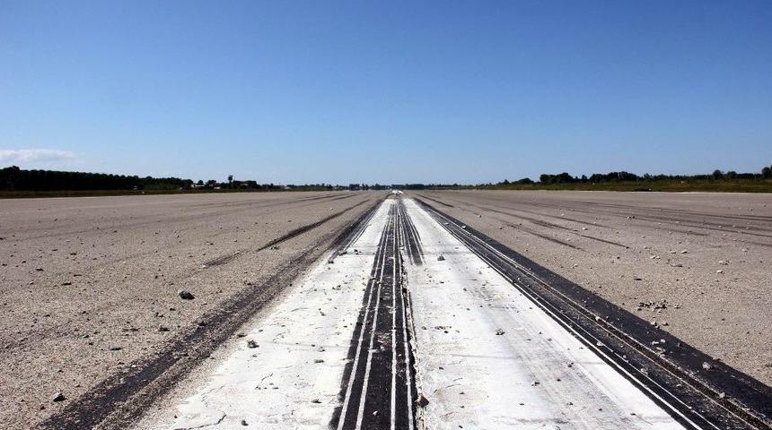 Samsun Havalimanının Pisti Yenileniyor