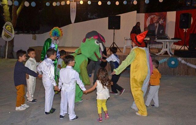 Kuşadası&rsquo;nda Toplu S&uuml;nnet T&ouml;reni 1