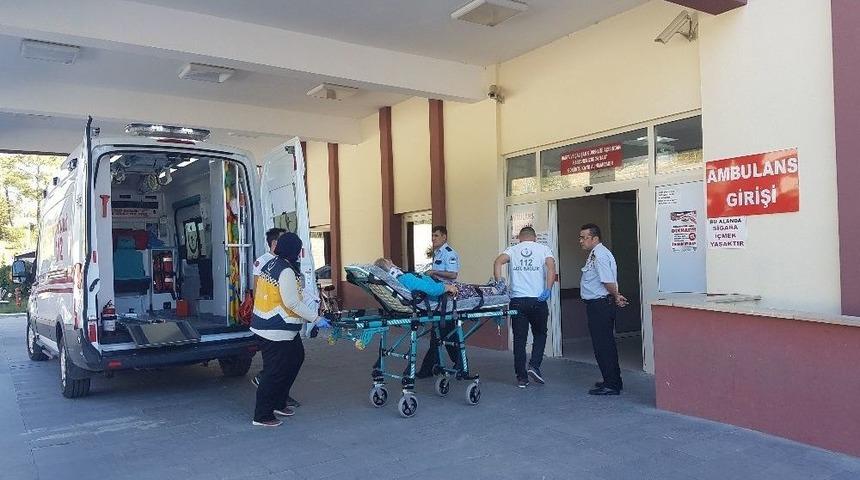 Antalya&rsquo;da Zincirleme Kaza: 1 Yaralı