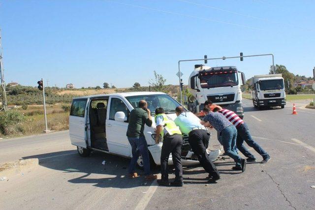 Antalya’da Zincirleme Kaza: 1 Yaralı