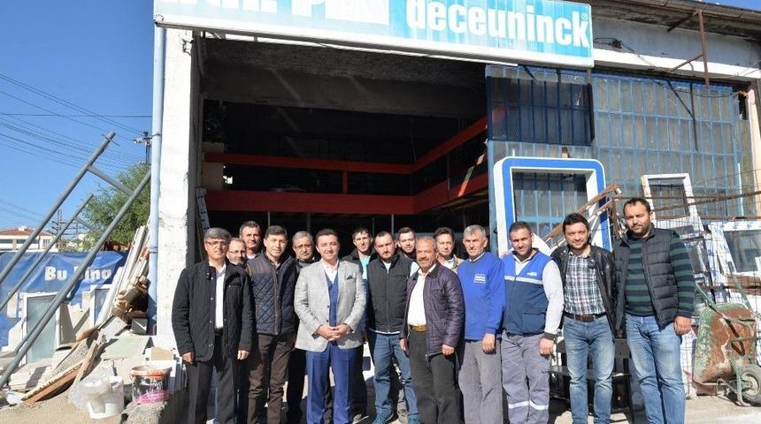 Başkan Bakıcı Sanayi Esnafı İle Kahvaltıda Buluştu