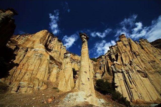 Kula nın Peribacaları Turizmin Ve Yerbiliminin G&ouml;zdesi 1