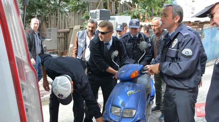 Emniyet Plakasız Motosikletler İ&ccedil;in Harekete Ge&ccedil;ti