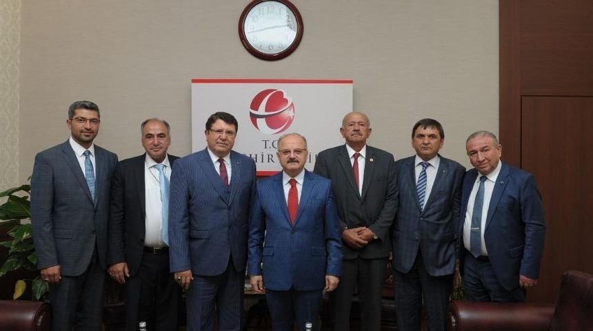 Şof&ouml;rler Ve Otomobilciler Odasından Vali &Ccedil;akacak&rsquo;a Ziyaret