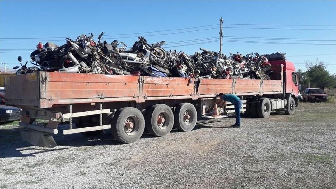 Sandıklı&rsquo;da Hacizli 300&rsquo;e Yakın Motosiklet Hurdaya Ayrıldı