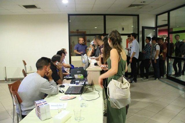 Yeni &Ouml;ğrencilerin Ulaşım Kartları Hazır 2