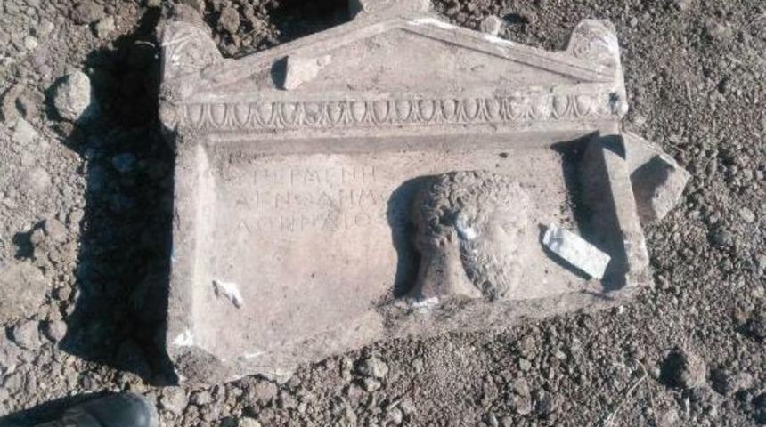 Jandarmadan '2 Bin Yıllık Mezar Taşı' Operasyonu