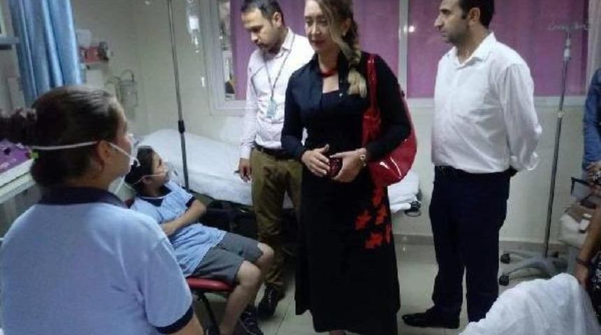 Tarsus'ta 15 &Ouml;ğrenci Zehirlenme Ş&uuml;phesiyle Hastaneye Kaldırıldı