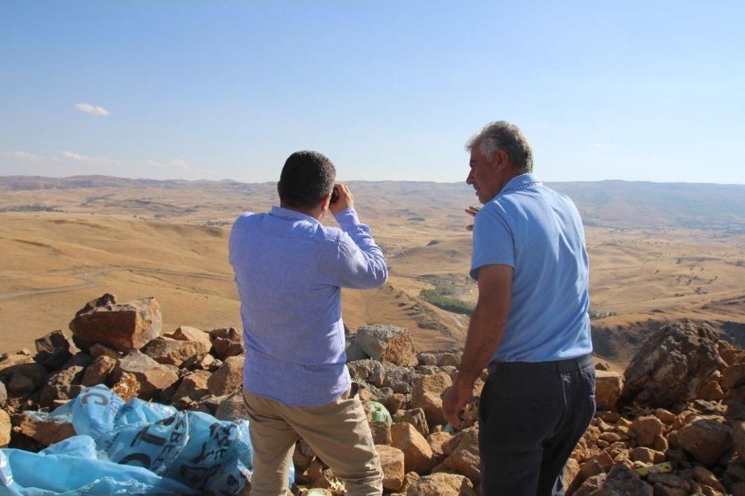 Kaymakam &Ccedil;etin K&ouml;y Yollarında İncelemelerde Bulundu