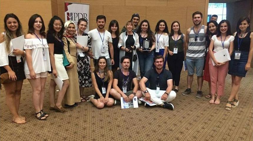 D&uuml;zce &Uuml;niversitesi Psikolojik Danışmanlık Ve Rehberlik Topluluğuna &Ouml;d&uuml;l