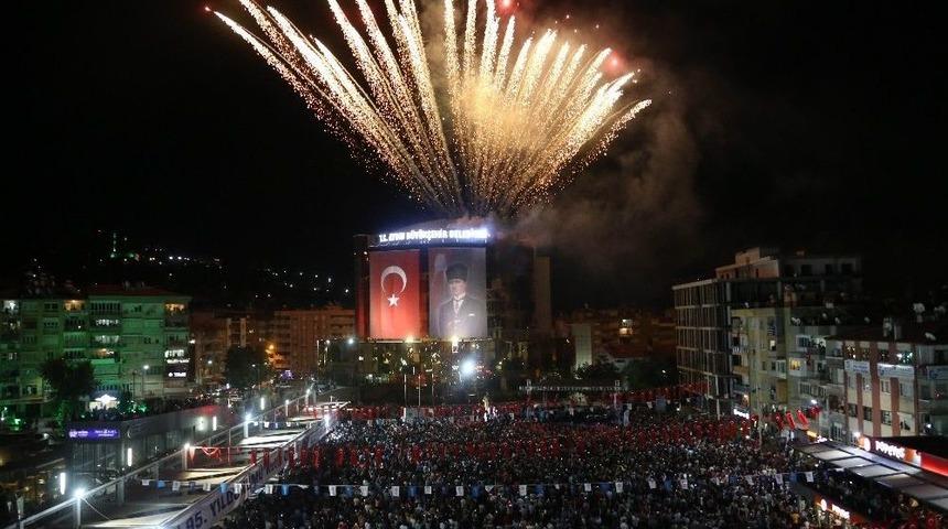 Aydın Kurtuluşunu Haluk Levent İle Kutladı