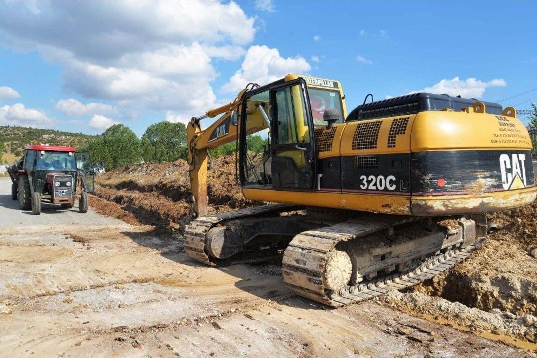 Altyapı &Ccedil;alışmaları Aralıksız Olarak Devam Ediyor