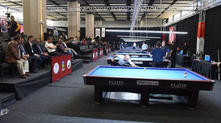 Başkan Uğur, T&uuml;rkiye Bilardo Şampiyonasına Konuk Oldu