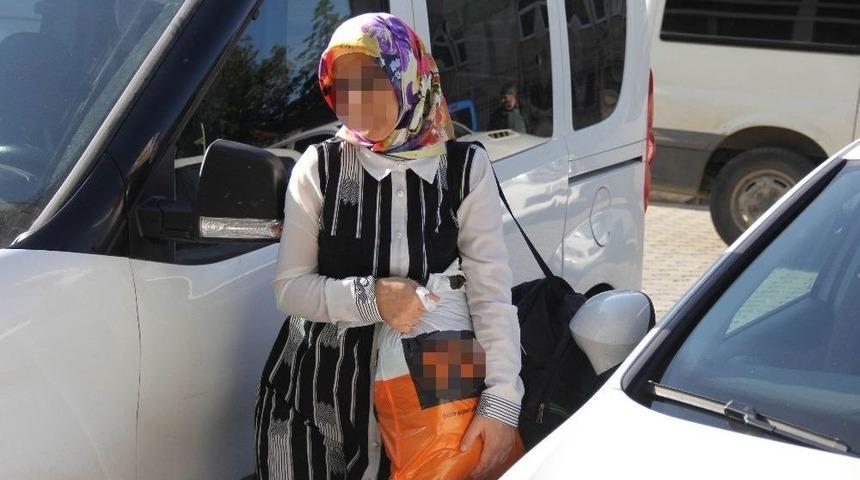 Fet&ouml;&rsquo;den G&ouml;zaltına Alınan Hemşire Ve Oğluna Adli Kontrol