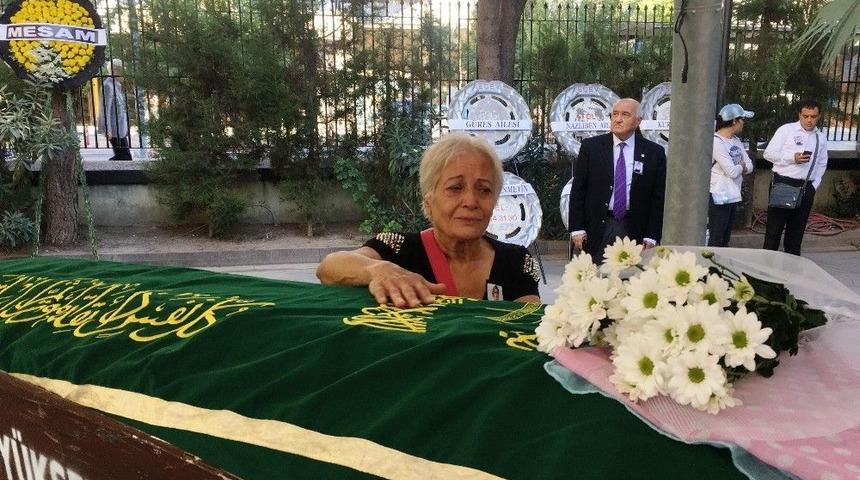 Usta Sanat&ccedil;ı Son Yolculuğuna Yalnız Uğurlandı