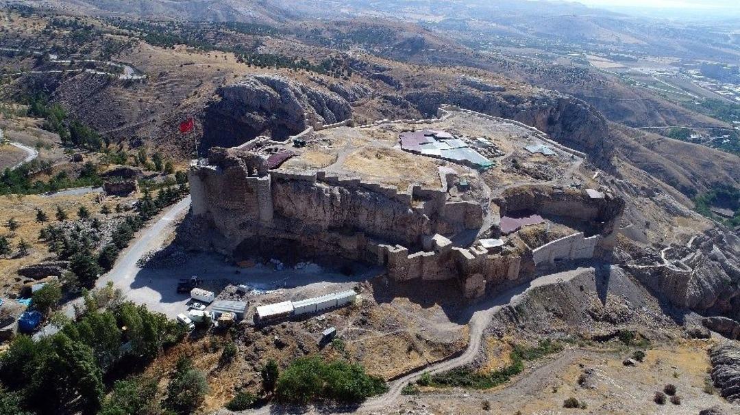 Harput Kalesi, Tarihe Işık Tutuyor
