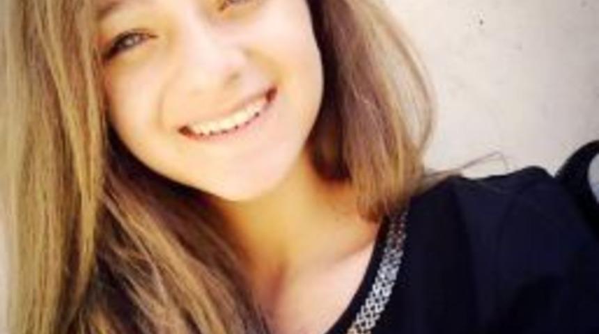 Lise &Ouml;ğrencisi Kız Yatağında &Ouml;l&uuml; Bulundu