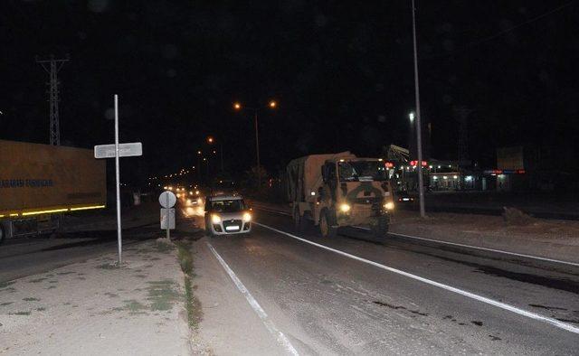 Suriye Sınırına Askeri Ara&ccedil; Sevkiyatı Devam Ediyor 1