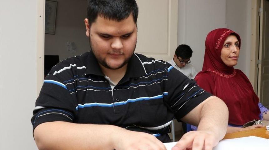 (&ouml;zel Haber) G&ouml;rme Engeli Okumaya Engel Olmadı