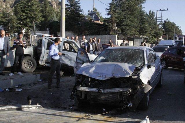 Çankırı’da Trafik Kazası: 8 Yaralı