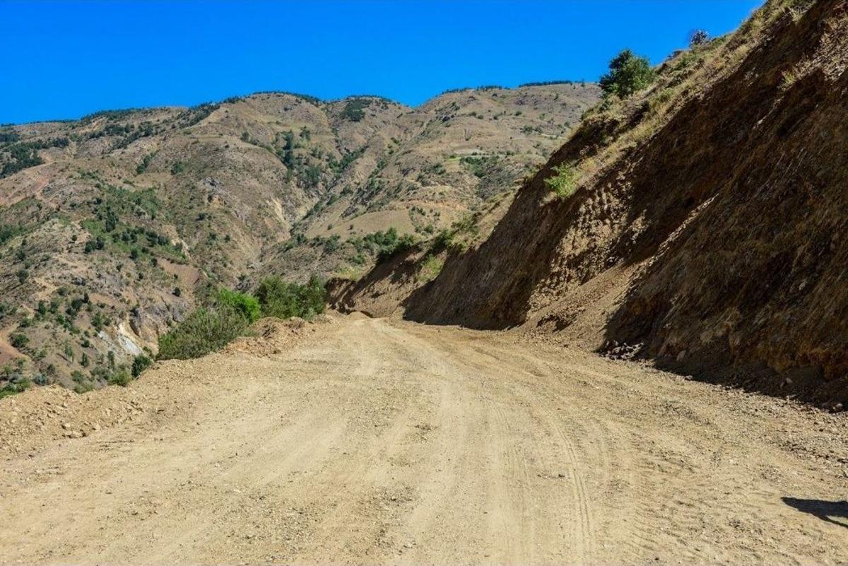 Kozluk-&uuml;&ccedil;yaka Yolu Genişletiliyor