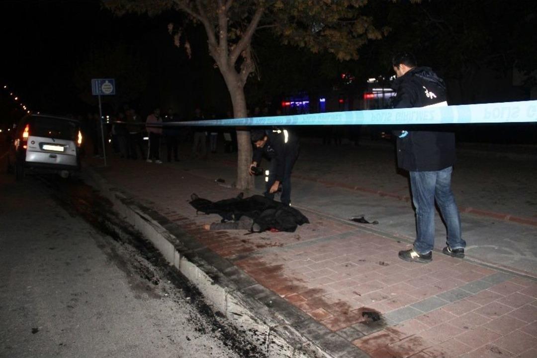 &Ccedil;anakkale&rsquo;de Feci Kaza: 1 &Ouml;l&uuml;