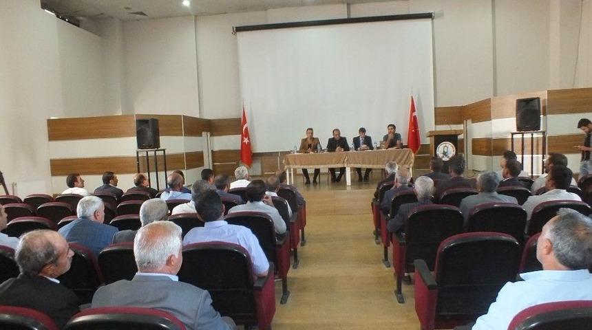 Malazgirt&rsquo;te Servis Şof&ouml;rlerine Y&ouml;nelik Bilgilendirme Toplantısı