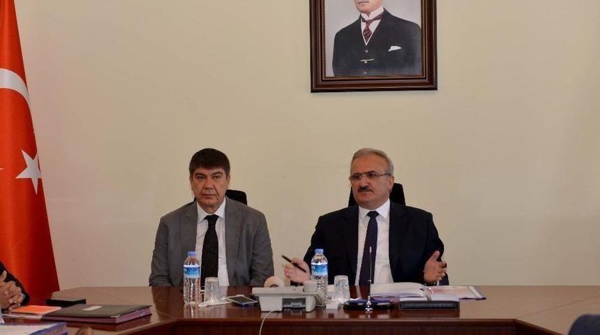 Antalya&rsquo;daki Okullara Mobese Takibi Geliyor