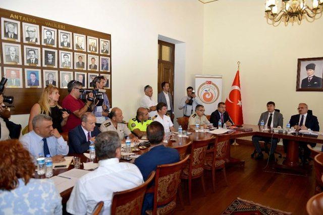 Antalya’daki Okullara Mobese Takibi Geliyor