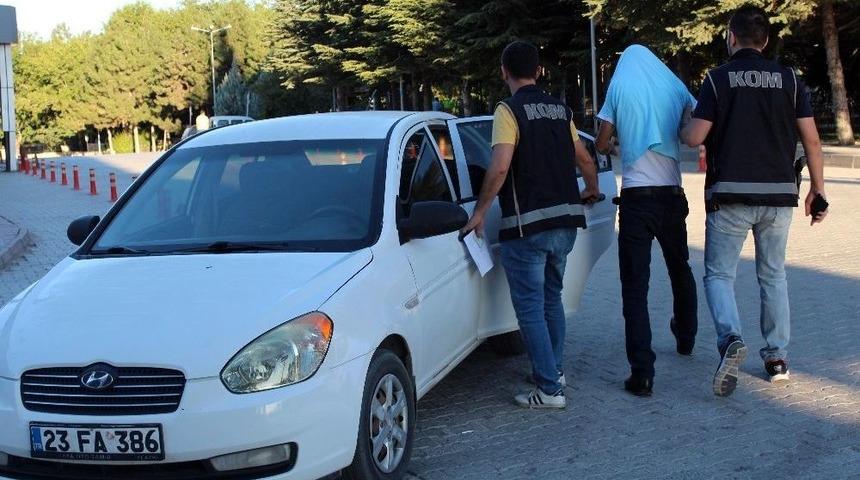 Elazığ Merkezli 3 İlde Sigara Ka&ccedil;ak&ccedil;ılarına Operasyon: 16 G&ouml;zaltı