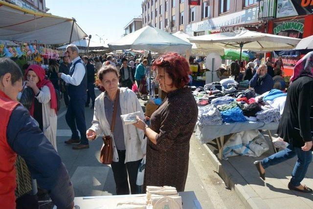 Pazarda Naylon Poşet Yerine Torba Bez