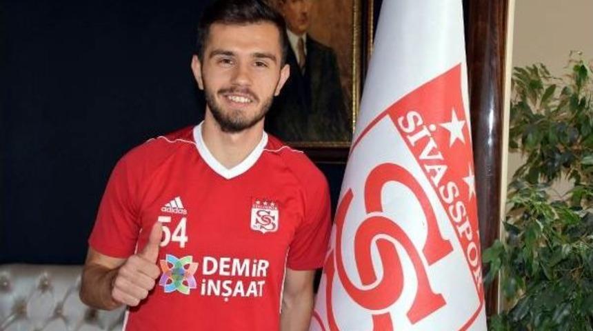 T&uuml;rk Futbolunun Yeni 'emre'si Milli Takımı Hedefliyor