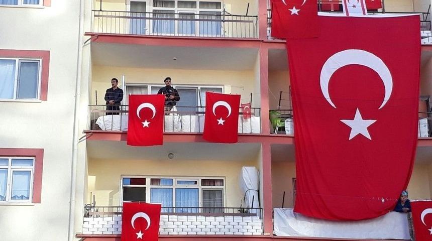 Kahramankazan Şehidini Uğurladı