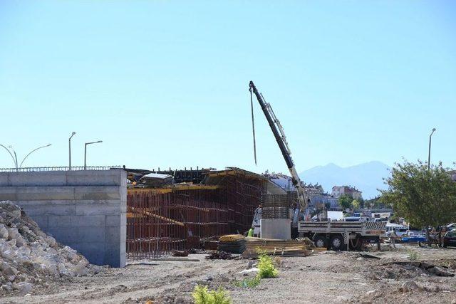 Karaman’da Köprülü Kavşak Çalışmaları Devam Ediyor