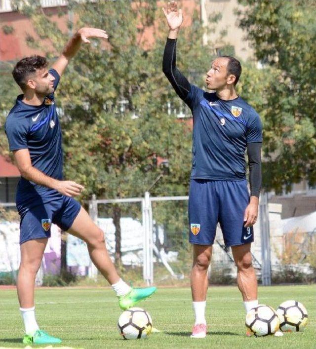 Kayserispor'u Onlar Sırtlıyor