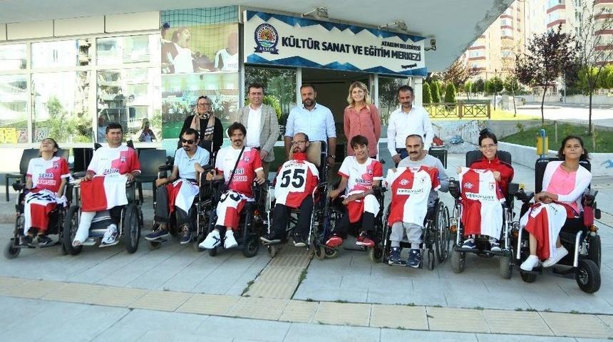 Atakum&rsquo;dan Şampiyonlara Yeni İdman Sahası