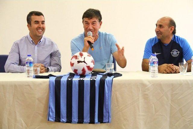 Adana Demirspor Öğrencilerle Bir Araya Geldi