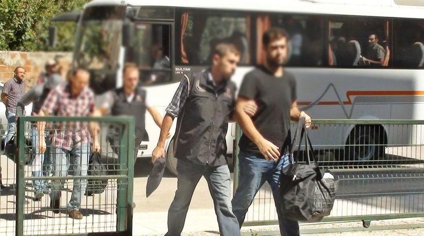 &Ccedil;orum&rsquo;da Fet&ouml;&rsquo;den G&ouml;zaltına Alınan 20 Kişi Adliyeye Sevk Edildi