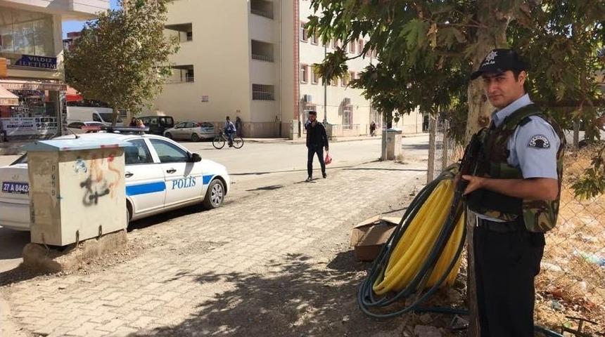 Okul &Ccedil;evresindeki Kavşaklarda Trafik Denetimi