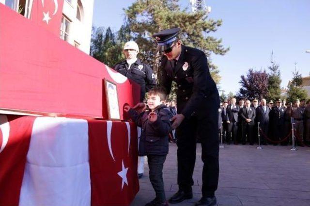 Kız Kaçırma Olaylarında Şehit Olan Muhammet Uz Törenle Memleketine Uğurlandı